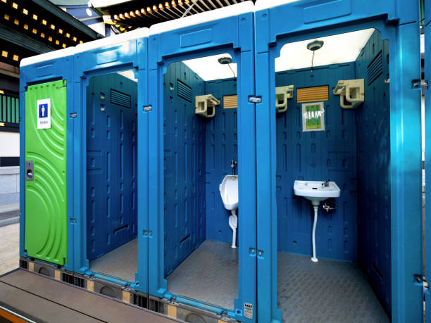 Portable Toilet Options We Offer in Runnemede, NJ